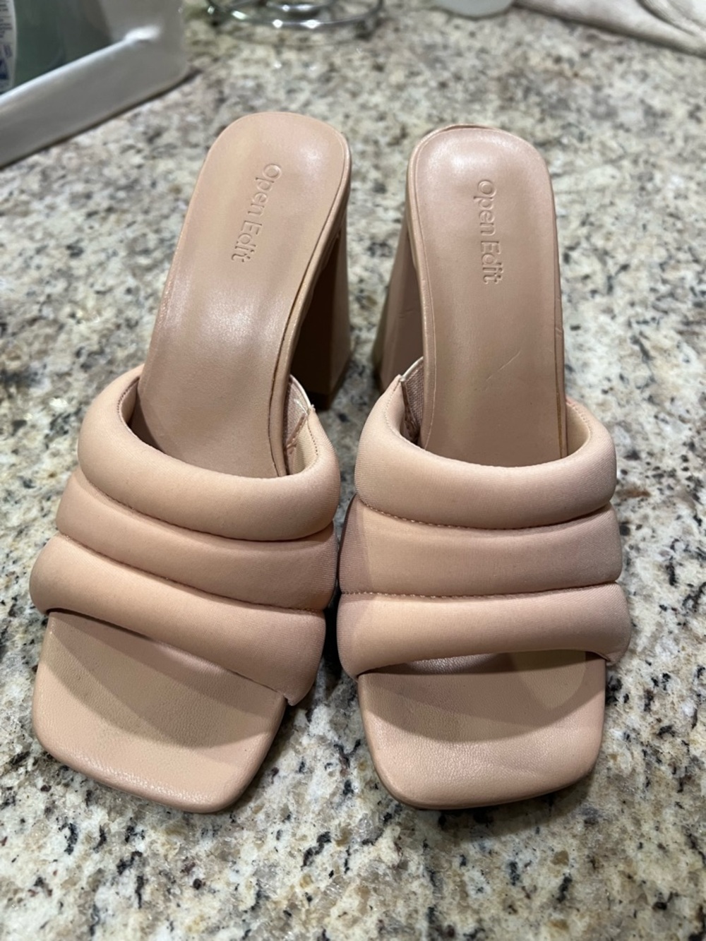 Open Edit Sheena Sandal in Blush Size 7